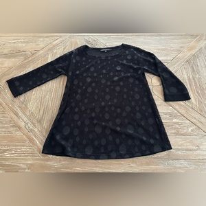 EUC Robert Kitchen Canada Black Mesh Top, Small